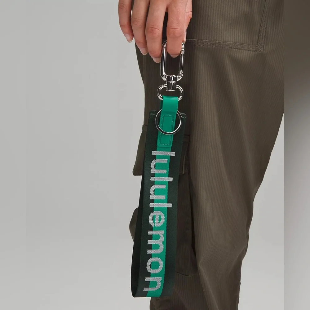 lululemon NWT Unisex Never Lost Keychain *Wordmark Legacy Green/Cascadia/White